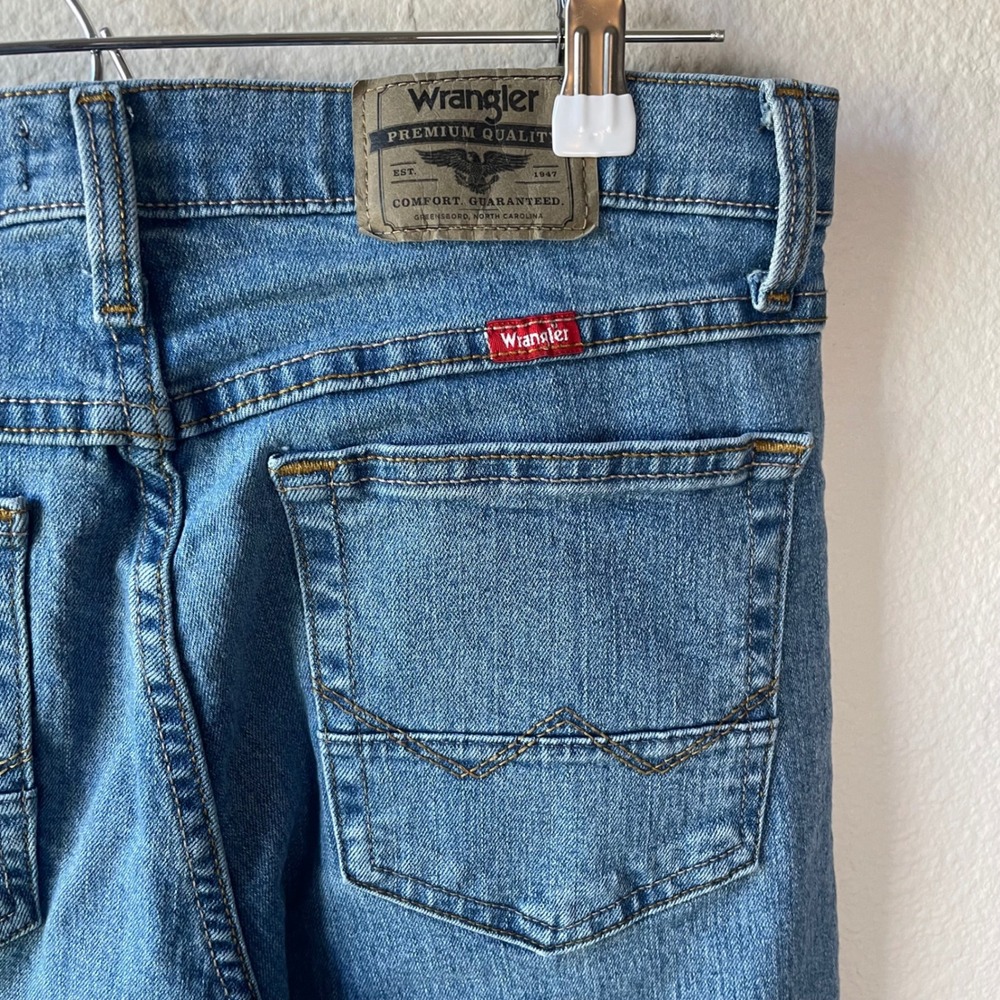 Wrangler Men's Slim Straight Jeans Western Classic Denim 32x30